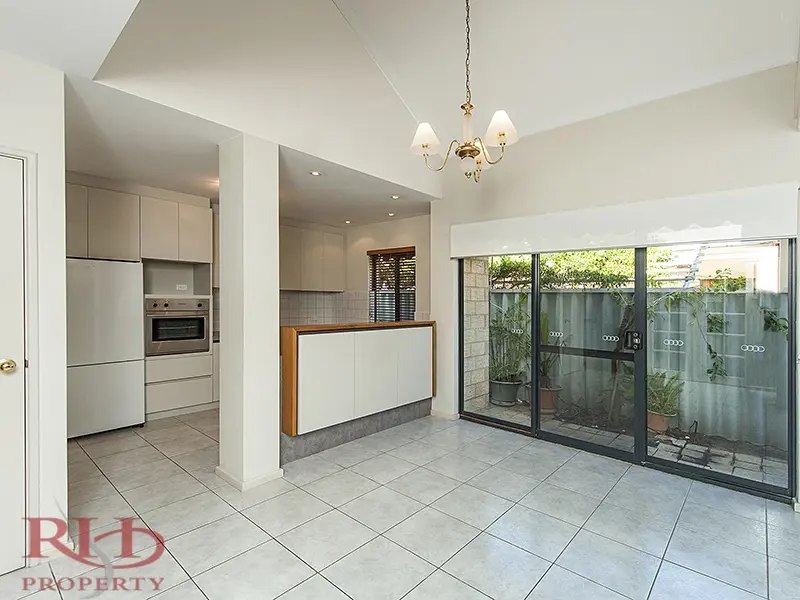 2 139 Hensman Street South Perth Wa 6151 - Image 4