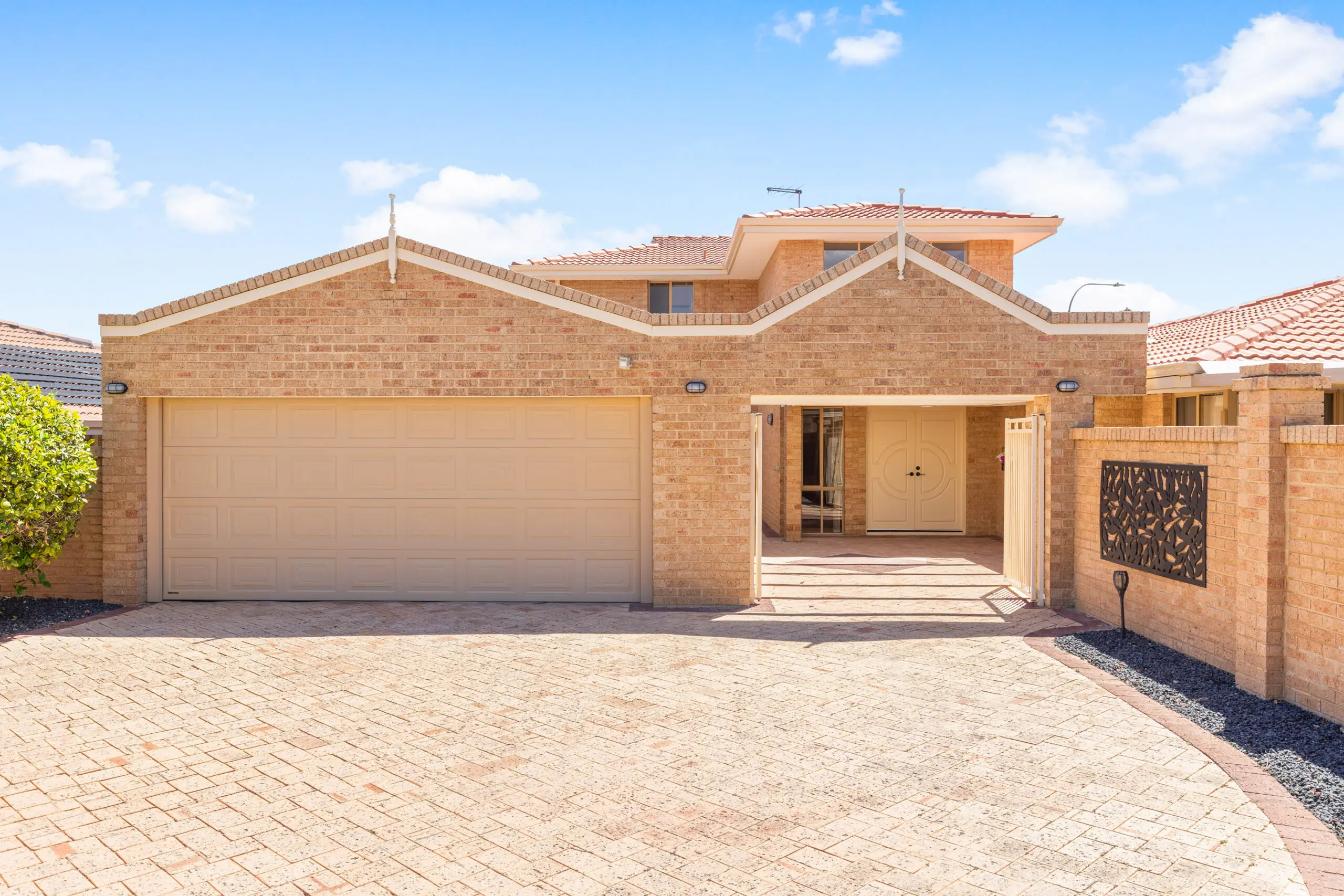 73 Southern Cross Circle Ocean Reef Wa 6027 - Image 3